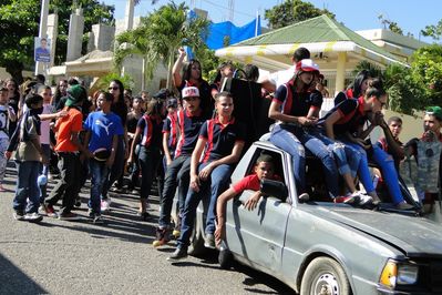 Carnaval Escolar Moncionero 11-3-2016
Palabras clave: moncion;carnaval;municipiomoncion;losmoncionero;vitico;casabe;pinos;presa