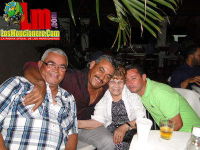Julio Swing A Cuarteto En D Amigos Cafe Moncion 2-2-2014
